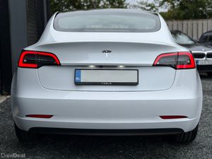 212 Tesla Model 3 Standard Plus - Image 4
