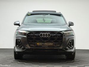 Audi Q7 55 TFSI E S LINE *PAN ROOF* - Image 2