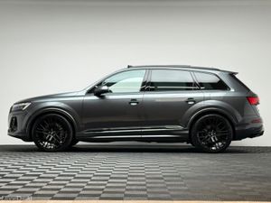 Audi Q7 55 TFSI E S LINE *PAN ROOF* - Image 4
