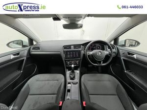 Volkswagen Golf 1.2 TSI Automatic, reversing camer - Image 2