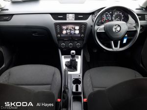 Skoda Octavia **TINY MILEAGE** 1.6TDI 115BHP - Image 2