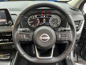 Nissan Qashqai SV 1.3 // FULL SERVICE HISTORY // V - Image 4