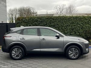 Nissan Qashqai SV 1.3 // FULL SERVICE HISTORY // V - Image 2