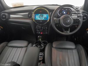Mini Cooper 5-Door Cooper Exclusive - Image 4