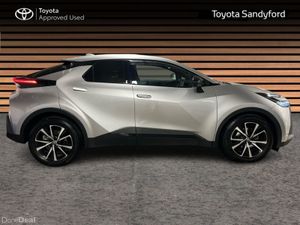 Toyota C-HR HYBRID SPORT // REAR CAMERA // APPLE C - Image 3