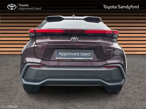Toyota C-HR HYBRID SPORT // HEATED SEATS // APPLE - Image 4