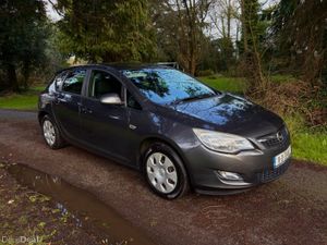 2011 Opel Astra 1.4L, NCT until October 2026! - Image 4