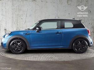 Mini Cooper 3-Door Cooper Sport - Image 4