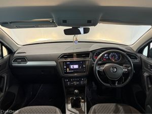 Volkswagen Tiguan SE NAVIGATION TDI - Image 3