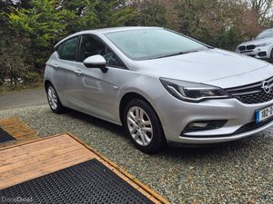 Opel Astra 1.4 Low Mileage 2018 - Image 2