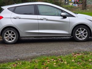 2019 Ford Fiesta 1.1 85BHP Titanium - Image 4