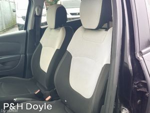 Renault Captur ICONIC - Image 4