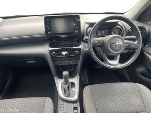 Toyota Yaris Cross 1.5 Hybrid CVT Luna - Image 2