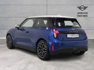 Mini Cooper Cooper E - Image 3