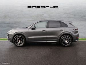Porsche Cayenne E-Hybrid Black Edition (New) - Image 4