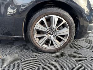 Citroen Grand C4 Picasso AUTOMATIC 1.6 PETROL 7 SE - Image 3