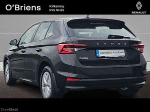 Skoda Fabia AMBITION 1.0 MBI 65 BHP 5DR *1 OWNER - - Image 3