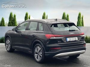 Audi Q4 e-tron 40 Sport - Image 2