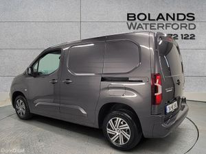 Peugeot Partner PARTNER PRO PLUS1.5 From €75 Per W - Image 3