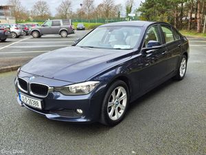 2012 BMW 318D Automatic - Image 3