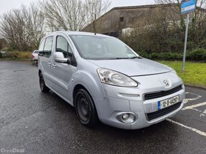 PEUGEOT PARTNER / 2012 / 1.6 DIESEL / MANUAL / WAV - Image 3