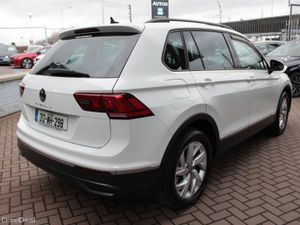 Volkswagen Tiguan 2021 - Image 4