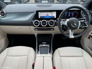 Mercedes-Benz GLA 180D Progressive Line Plus Compa - Image 4
