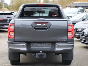 Hilux 252 Invincible X * Only 348 kms - Image 4