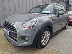 Mini Cooper AUTO , WARRANTY ,FINANCE ,VERY LOW KMS - Image 4