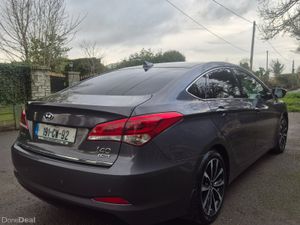 2019 Hyundai i40 exclusive - Image 2