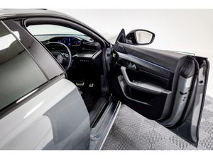 Peugeot 508 SW GT 1.6 PHEV Auto 225HP - Image 2
