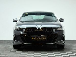 BMW 5-Series 550E M SPORT PRO XDRIVE - Image 2