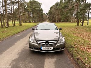 Mercedes-Benz E-Class 2011 - Image 2