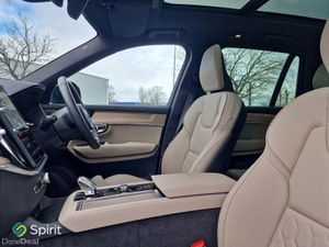 Volvo XC90 T8 "Plug In Hybrid" AWD, Plus (Dark The - Image 4