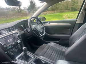 Volkswagen Passat 2015, Highline , - Image 4