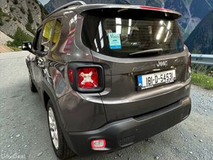 2018 Jeep  Renegade  1.6 Multijet 120PS Low Miles - Image 2