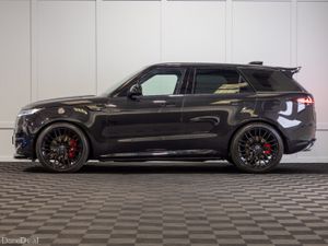 2026 Range Rover Sport P460e Dynamic SE - Image 3