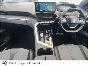 Peugeot 5008 1.5 BlueHDi 130bhp Allure Auto " Call - Image 2