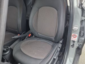 Mini Cooper AUTO , WARRANTY ,FINANCE ,VERY LOW KMS - Image 3