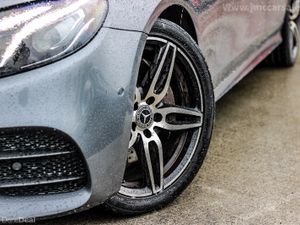 2018 7 SEATER MERCEDES BENZ  E220D AMG LINE - Image 2