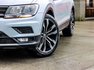 2018 VOLKSWAGEN TIGUAN COMFORTLINE PAN ROOF - Image 2