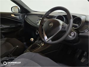 Alfa Romeo Giulietta Hatchback Sport - Image 4