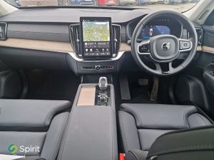 Volvo XC90 T8 Plug In Hybrid, AWD, Plus (Dark Them - Image 4