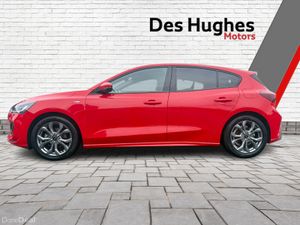 Ford Focus 2024 St-Line Winter Pack - Image 4