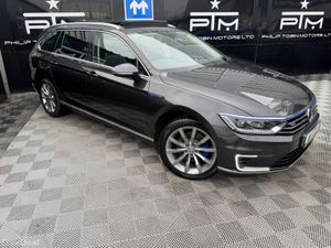 Volkswagen Passat GTE Advance Pan Roof Huge Spec - Image 3
