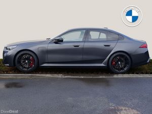 BMW M5 Saloon - Image 3