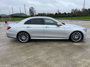 Mercedes-Benz E-Class D SERIES 4DR AUTO - Image 3