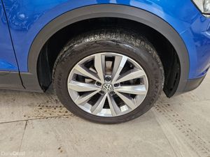 202 VOLKSWAGEN T-ROC PETROL DESIGN - Image 4