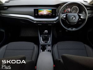 Skoda Octavia **LOW MILEAGE**AMBITION 2.0TDI 115HP - Image 2