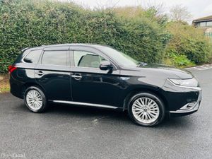 Mitsubishi Outlander ALLOYS // HALF LEATHER // REV - Image 3